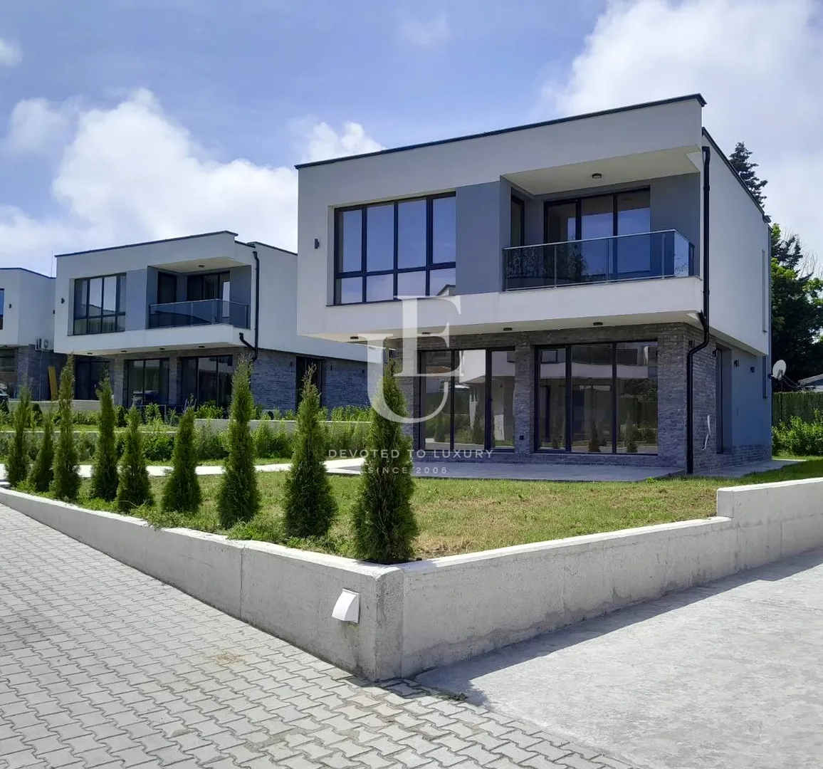 Main photo