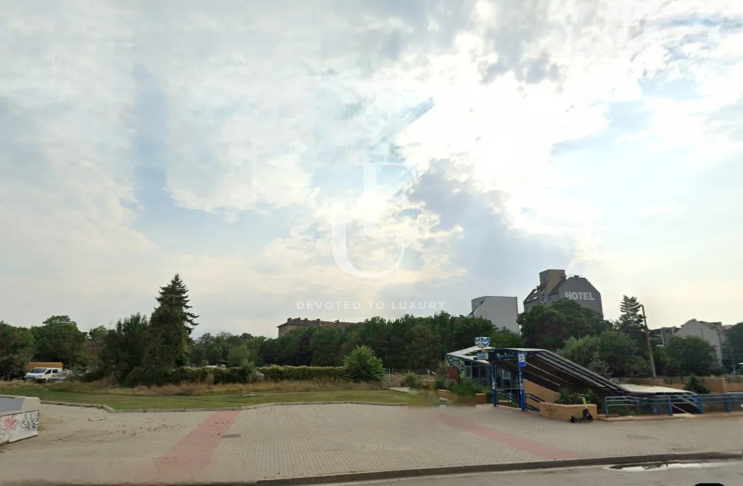 Main photo