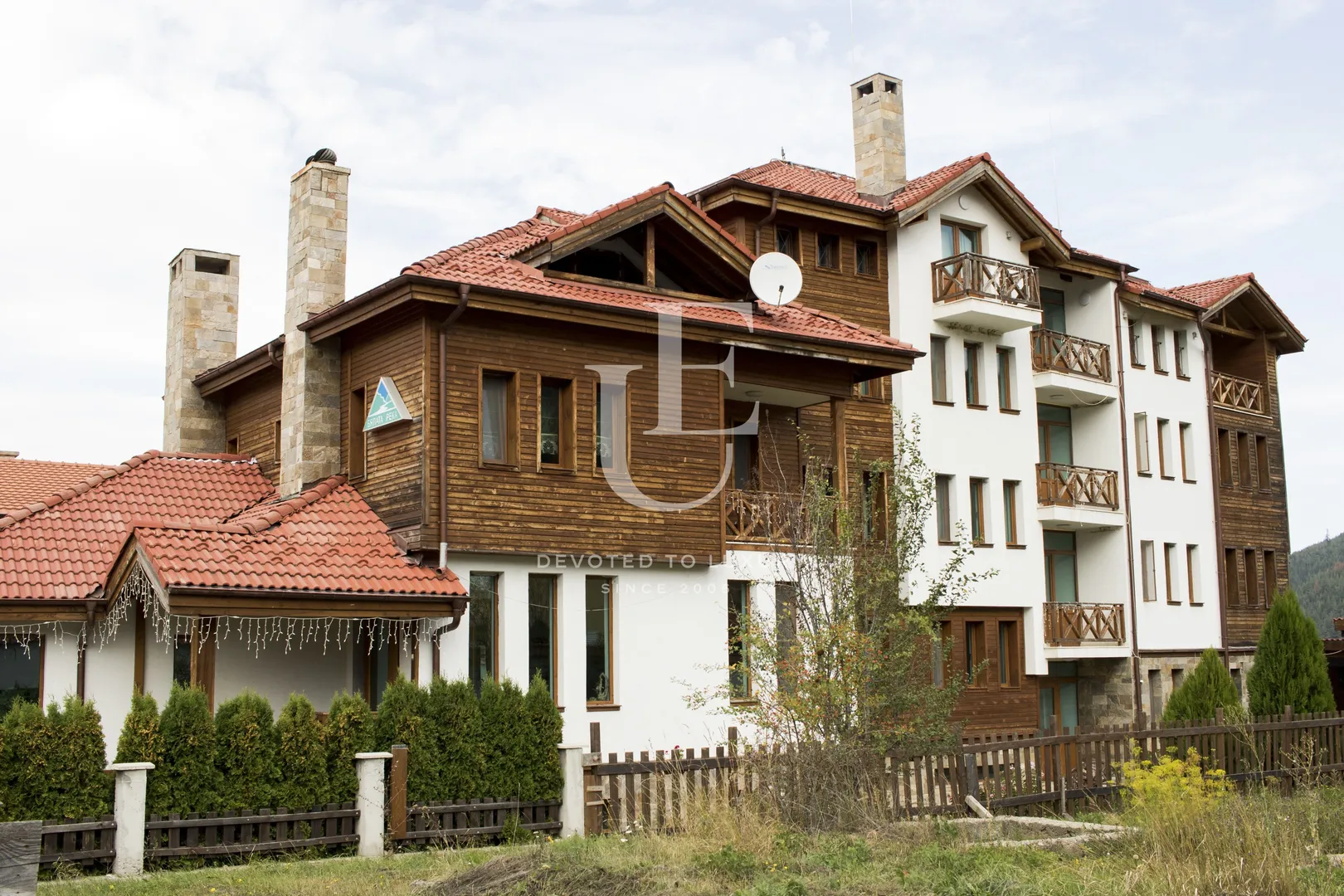 Main photo