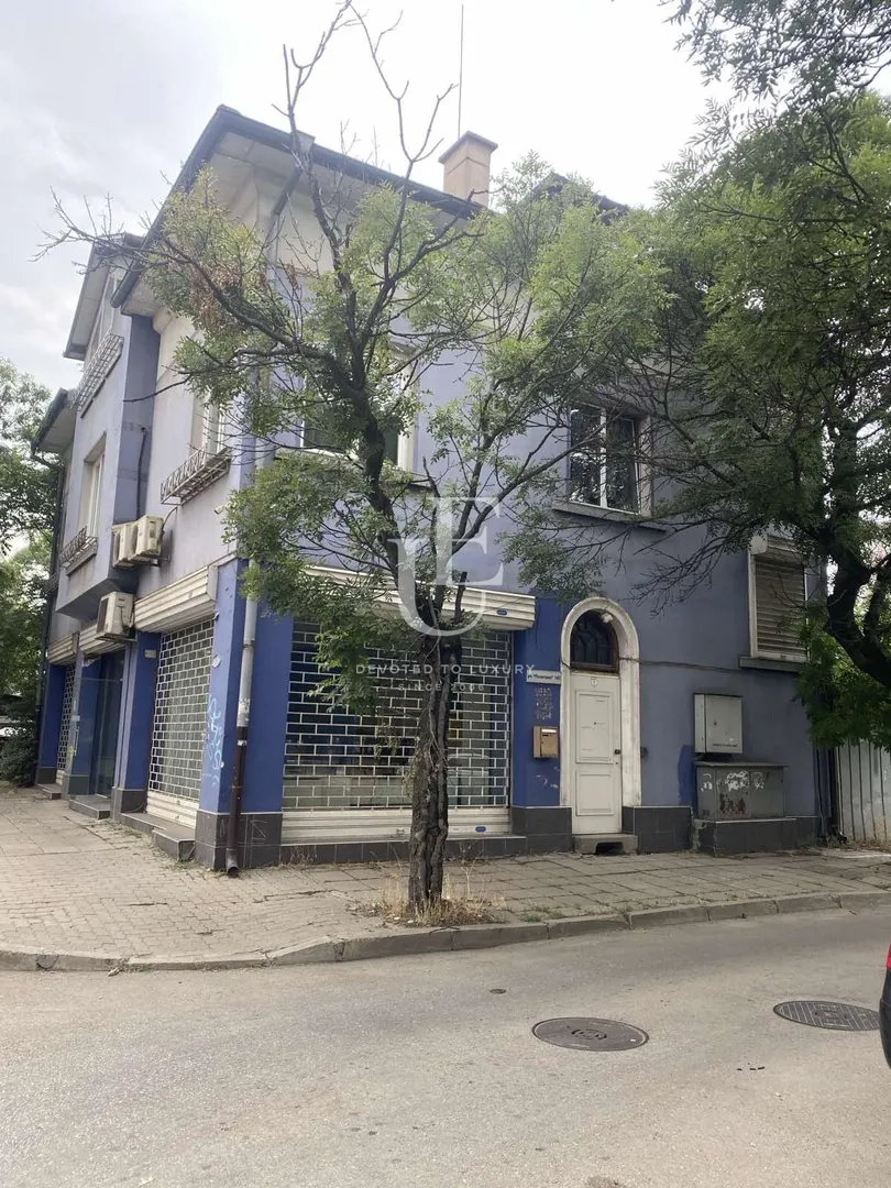 Main photo