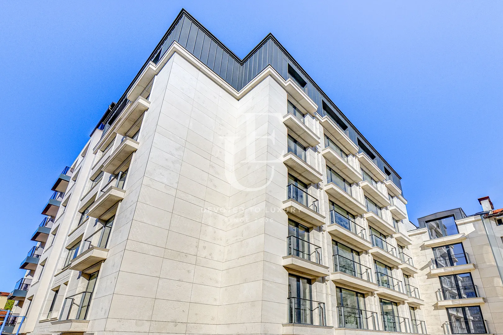 Main photo