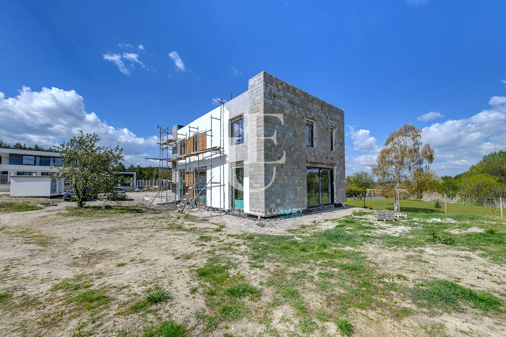 Main photo