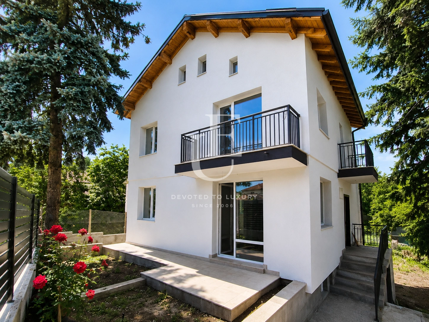 Main photo