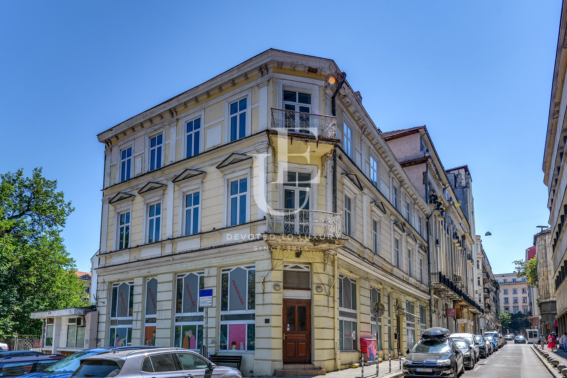 Main photo